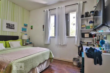 Apartamento à venda com 117m², 3 quartos e 2 vagasBanheiro do Quarto 1