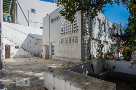 Casa à venda com 900m², 4 quartos e 3 vagasÁrea do Quintal