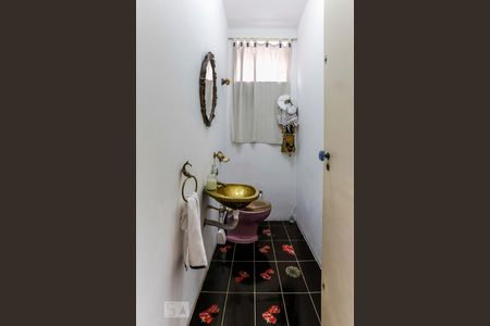 Casa à venda com 900m², 4 quartos e 3 vagasLavabo