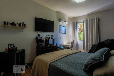 Casa à venda com 900m², 4 quartos e 3 vagasQuarto 1