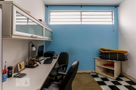 Casa à venda com 900m², 4 quartos e 3 vagasEscritório