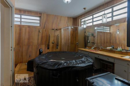 Casa à venda com 900m², 4 quartos e 3 vagasBanheiro da Suíte