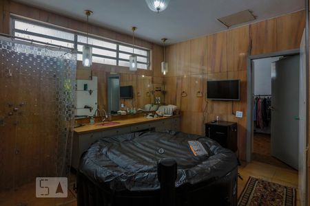 Casa à venda com 900m², 4 quartos e 3 vagasBanheiro da Suíte