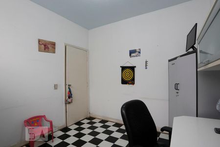 Casa à venda com 900m², 4 quartos e 3 vagasEscritório