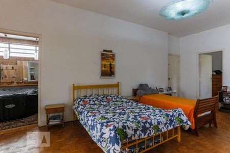 Casa à venda com 900m², 4 quartos e 3 vagasQuarto 4 Suíte