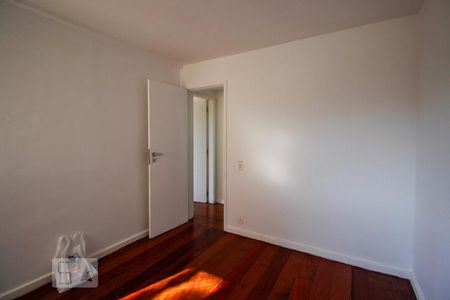 Apartamento para alugar com 140m², 4 quartos e 2 vagas Apartamento para alugar com 140m², 4 quartos e 2 vagasQuarto 2