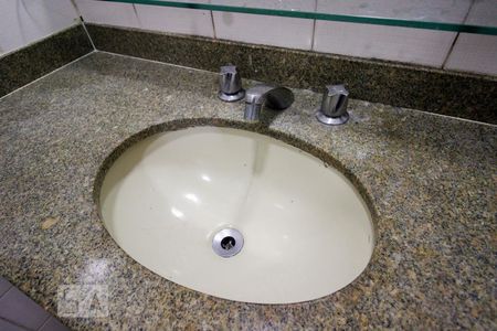 Apartamento para alugar com 140m², 4 quartos e 2 vagas Apartamento para alugar com 140m², 4 quartos e 2 vagasDetalhe Banheiro da Suíte