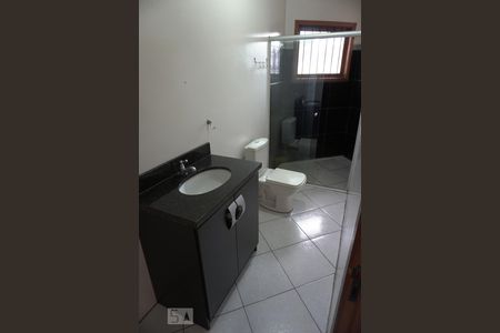 Casa à venda com 305m², 4 quartos e sem vagaBanheiro 