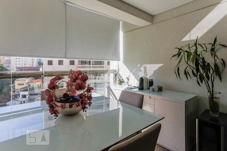 Apartamento para alugar com 45m², 1 quarto e 1 vagaVaranda