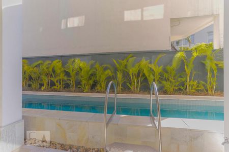 Apartamento para alugar com 45m², 1 quarto e 1 vagaÁrea comum - Piscina