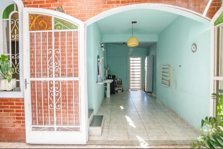 Casa à venda com 316m², 3 quartos e 2 vagas Casa à venda com 316m², 3 quartos e 2 vagasVaga de Garagem 2