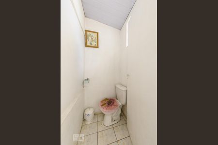 Casa à venda com 316m², 3 quartos e 2 vagas Casa à venda com 316m², 3 quartos e 2 vagasBanheiro Externo