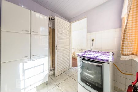 Casa à venda com 316m², 3 quartos e 2 vagas Casa à venda com 316m², 3 quartos e 2 vagasCozinha