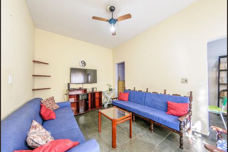 Sala de TV de casa à venda com 3 quartos, 316m² em Vila Jequitibás, Campinas