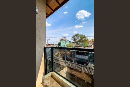 Casa à venda com 180m², 3 quartos e 4 vagas Casa à venda com 180m², 3 quartos e 4 vagasVaranda da Suíte 1