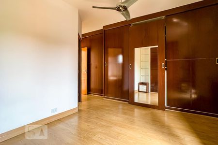 Suíte 1 de casa para alugar com 3 quartos, 180m² em Jardim São Ricardo, Guarulhos