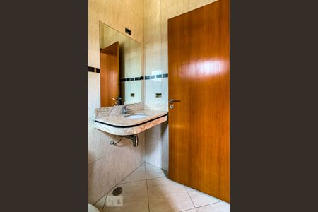 Casa à venda com 180m², 3 quartos e 4 vagas Casa à venda com 180m², 3 quartos e 4 vagasBanheiro da Suíte 2