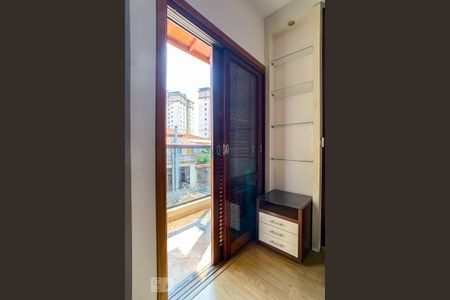Casa à venda com 180m², 3 quartos e 4 vagas Casa à venda com 180m², 3 quartos e 4 vagasVaranda da Suíte 1