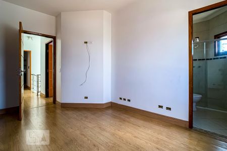 Casa à venda com 180m², 3 quartos e 4 vagas Casa à venda com 180m², 3 quartos e 4 vagasSuíte 3