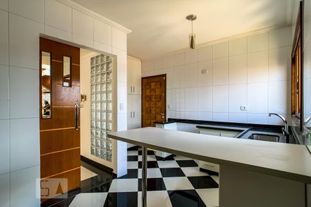 Casa à venda com 180m², 3 quartos e 4 vagas Casa à venda com 180m², 3 quartos e 4 vagasCozinha