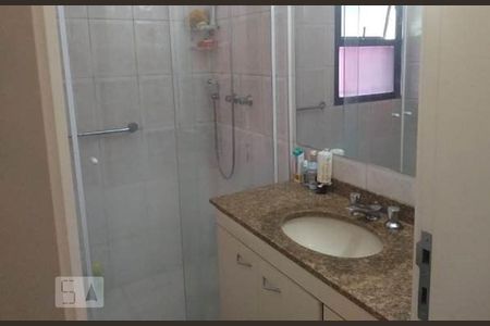 Apartamento à venda com 128m², 3 quartos e 3 vagasBanheiro da Suíte