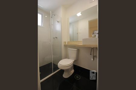 Apartamento à venda com 70m², 2 quartos e 2 vagasBanheiro da suíte 2