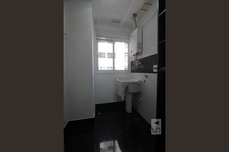 Apartamento à venda com 70m², 2 quartos e 2 vagasÁrea de serviço