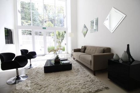 Apartamento à venda com 70m², 2 quartos e 2 vagasHall social