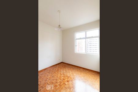Quarto 01 de apartamento para alugar com 2 quartos, 127m² em Boa Viagem, Belo Horizonte
