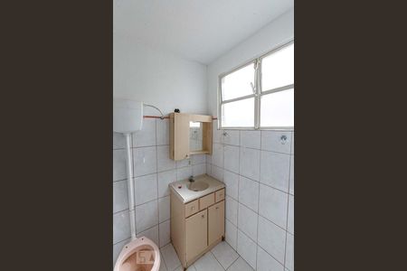 Banheiro de apartamento para alugar com 1 quarto, 32m² em Santo Antônio, Porto Alegre