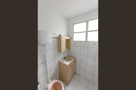 Banheiro de apartamento para alugar com 1 quarto, 32m² em Santo Antônio, Porto Alegre