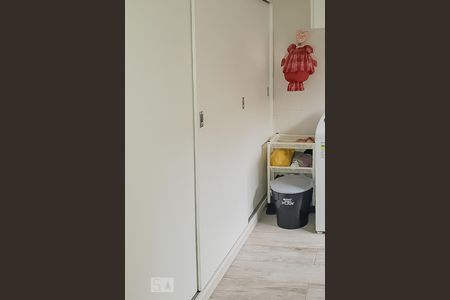 Casa à venda com 253m², 3 quartos e 6 vagas Casa à venda com 253m², 3 quartos e 6 vagasÁrea de Serviço