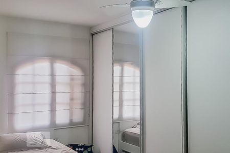 Casa à venda com 253m², 3 quartos e 6 vagas Casa à venda com 253m², 3 quartos e 6 vagasQuarto 01