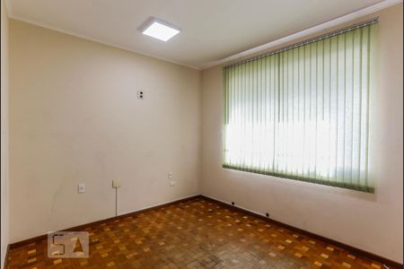 Casa para alugar com 373m², 5 quartos e 4 vagas Casa para alugar com 373m², 5 quartos e 4 vagasQuarto 1