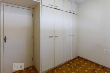 Casa para alugar com 373m², 5 quartos e 4 vagas Casa para alugar com 373m², 5 quartos e 4 vagasQuarto 2