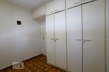 Casa para alugar com 373m², 5 quartos e 4 vagas Casa para alugar com 373m², 5 quartos e 4 vagasQuarto 2