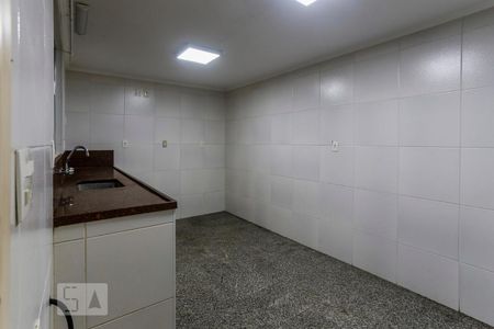 Casa para alugar com 373m², 5 quartos e 4 vagas Casa para alugar com 373m², 5 quartos e 4 vagasCozinha