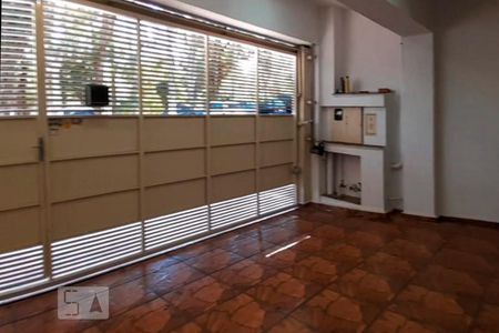 Casa para alugar com 373m², 5 quartos e 4 vagas Casa para alugar com 373m², 5 quartos e 4 vagasGaragem