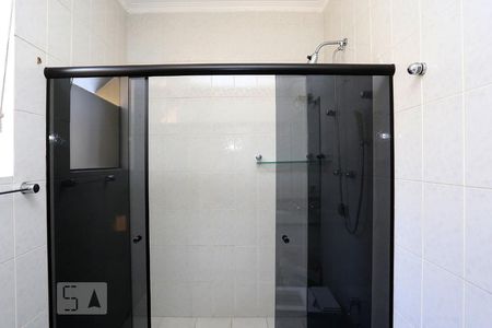 Casa para alugar com 380m², 4 quartos e 5 vagasBanheiro da Suite 1