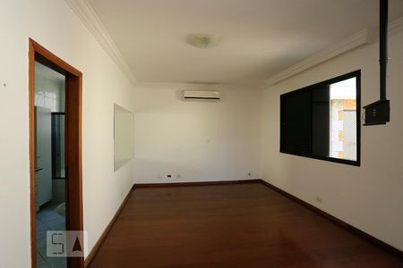 Casa para alugar com 380m², 4 quartos e 5 vagasSuite 4
