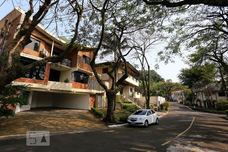 Casa para alugar com 380m², 4 quartos e 5 vagasVista da Rua