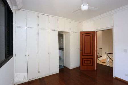 Casa para alugar com 380m², 4 quartos e 5 vagasSuite 3