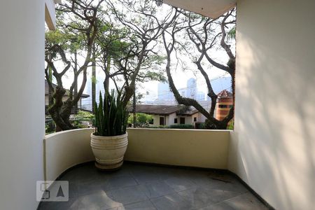 Varanda de casa para alugar com 4 quartos, 380m² em Vila Tramontano, São Paulo