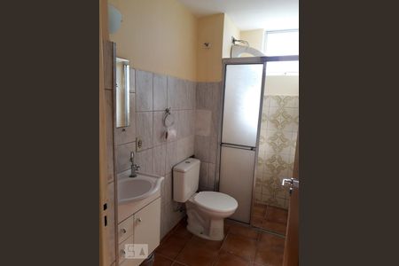 banheiro de apartamento para alugar com 2 quartos, 50m² em Vila Padre Manoel de Nóbrega, Campinas