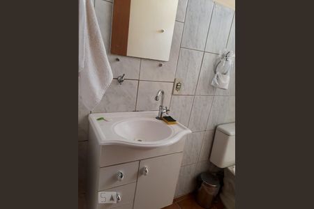 banheiro de apartamento para alugar com 2 quartos, 50m² em Vila Padre Manoel de Nóbrega, Campinas