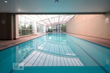 Apartamento para alugar com 49m², 1 quarto e 1 vagaPiscina