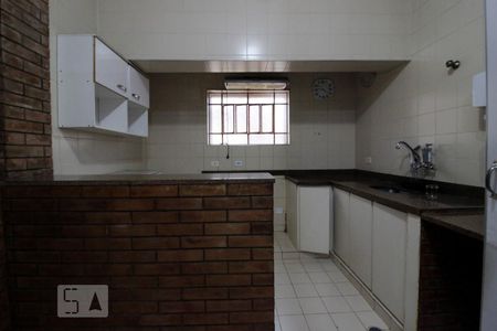 Casa à venda com 452m², 4 quartos e 2 vagasCozinha