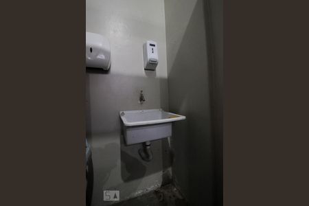 Casa à venda com 452m², 4 quartos e 2 vagasBanheiro 5