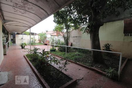 Casa à venda com 452m², 4 quartos e 2 vagasQuintal