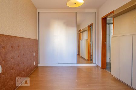 Apartamento para alugar com 107m², 3 quartos e 2 vagas Apartamento para alugar com 107m², 3 quartos e 2 vagasSuíte 1